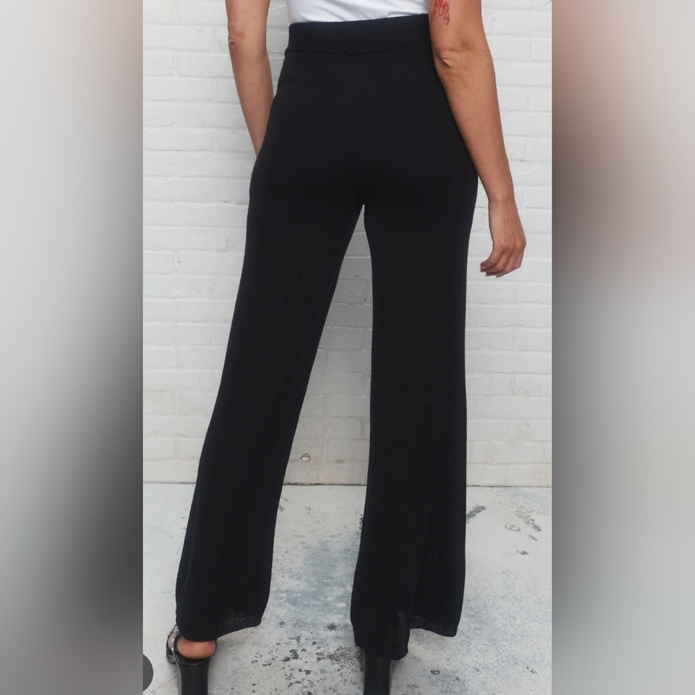 JOËLLE BLACK KNIT PANTS SIZE MEDIUM